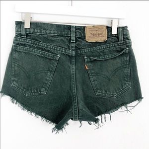 Vintage Levi’s 550 Denim Jean Shorts Cutoff Green